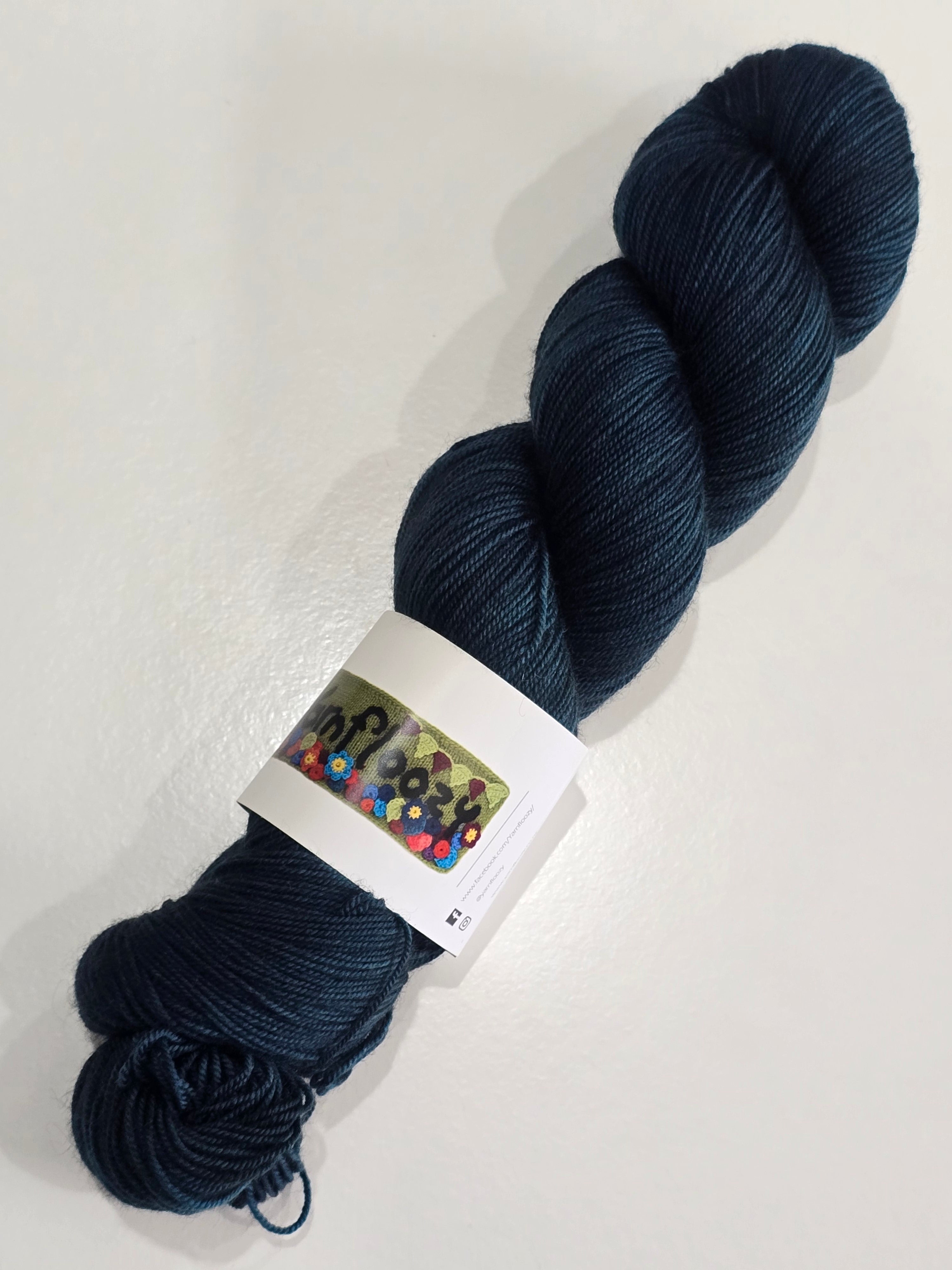 Yarnfloozy Machinist 4ply image 8