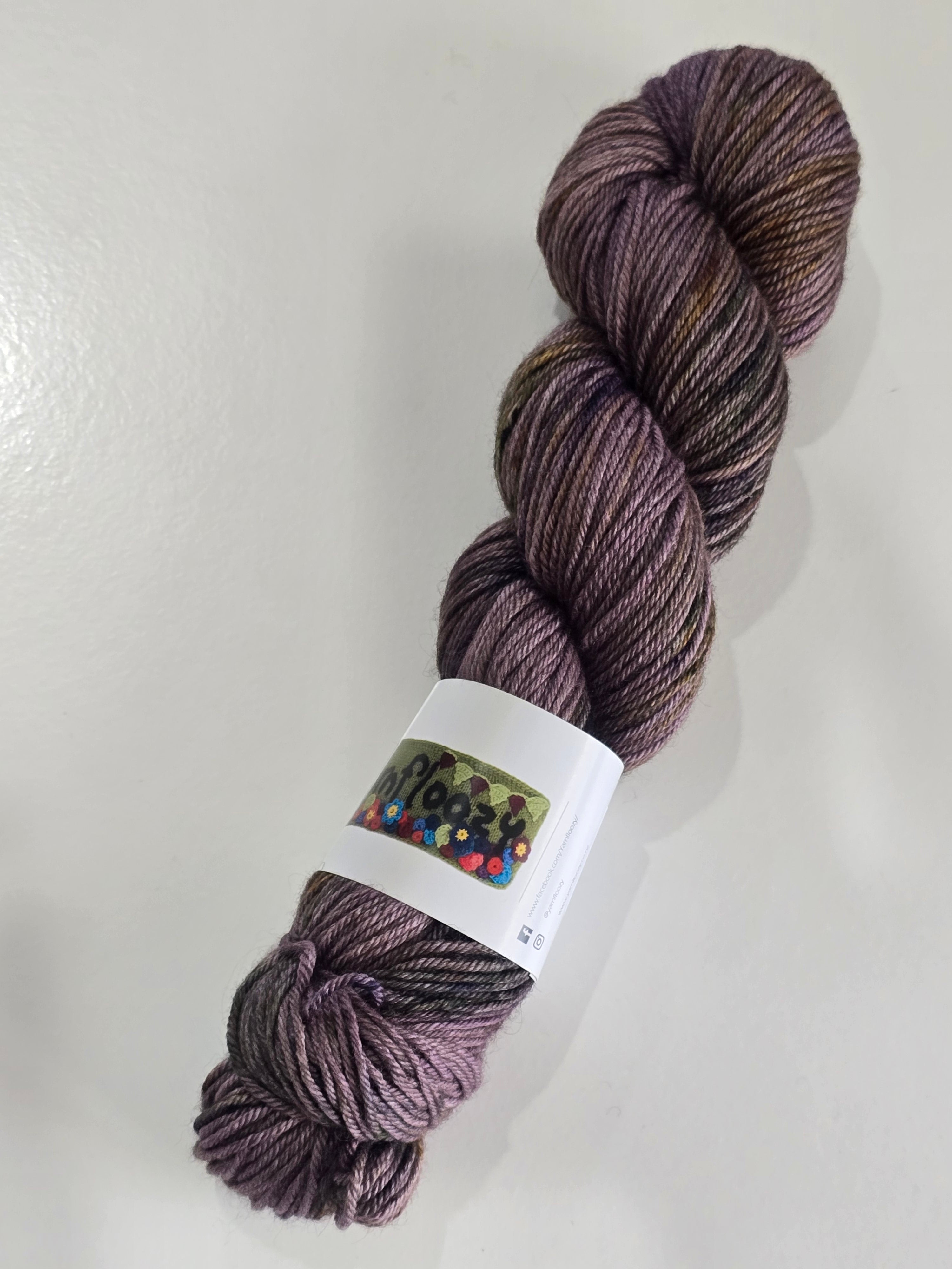 Yarnfloozy Staunch 8ply image 1