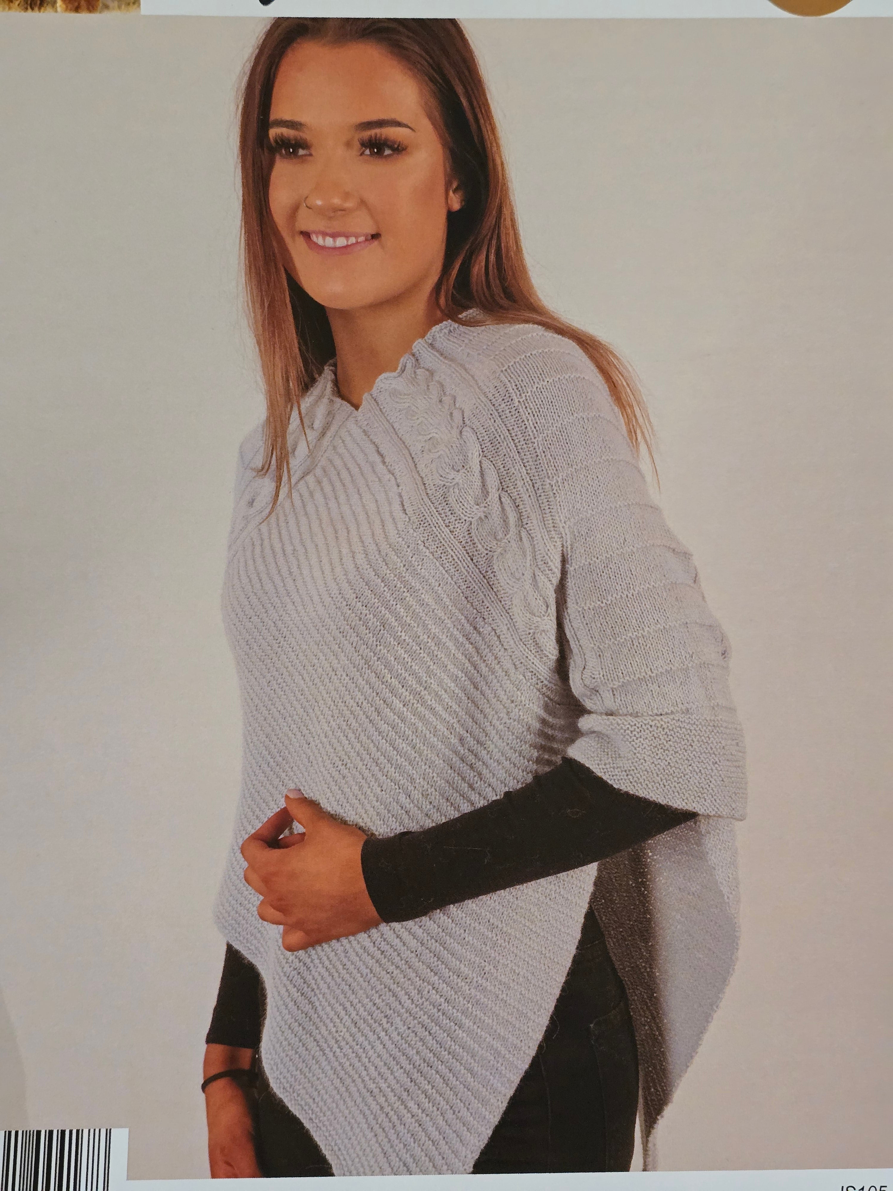 Alpaca Yarns Pattern - Poncho 1927
